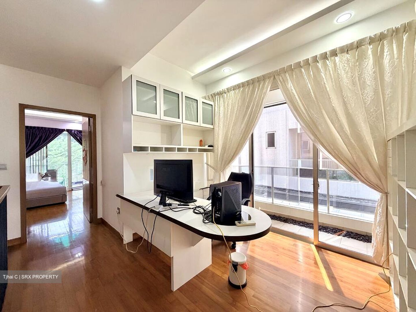 Luxus Hills (D28), Semi-Detached #500040961